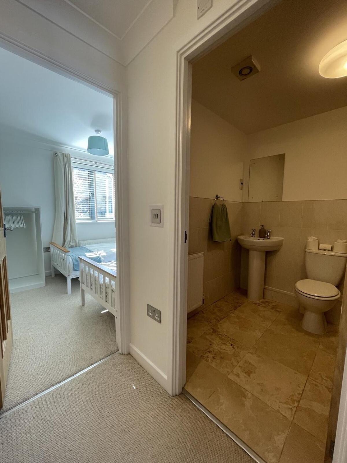 Comfortable Home W Private Parking Charlestown ชาร์ลสทาวน์ ภายนอก รูปภาพ